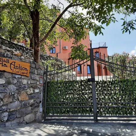 Aria Antica Bed & Breakfast *